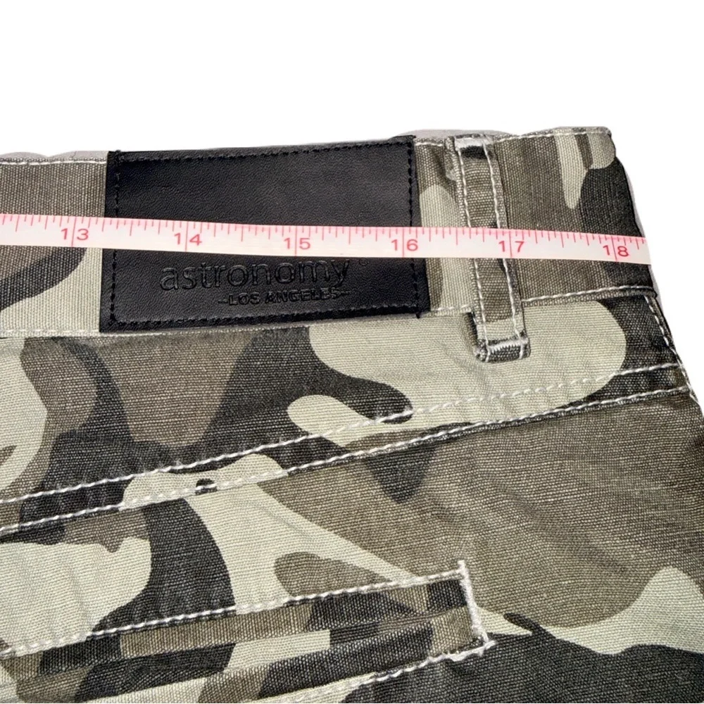 Astronomy W36 L31 Camo Chino Pants Gray Black